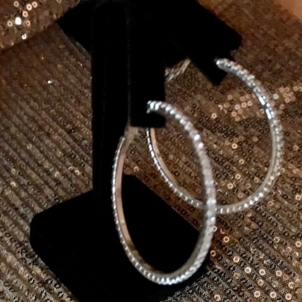 🌸Silver 2” Rhinestone Hoops🌺💕🌸🛍️(blue) - Picture 2 of 3